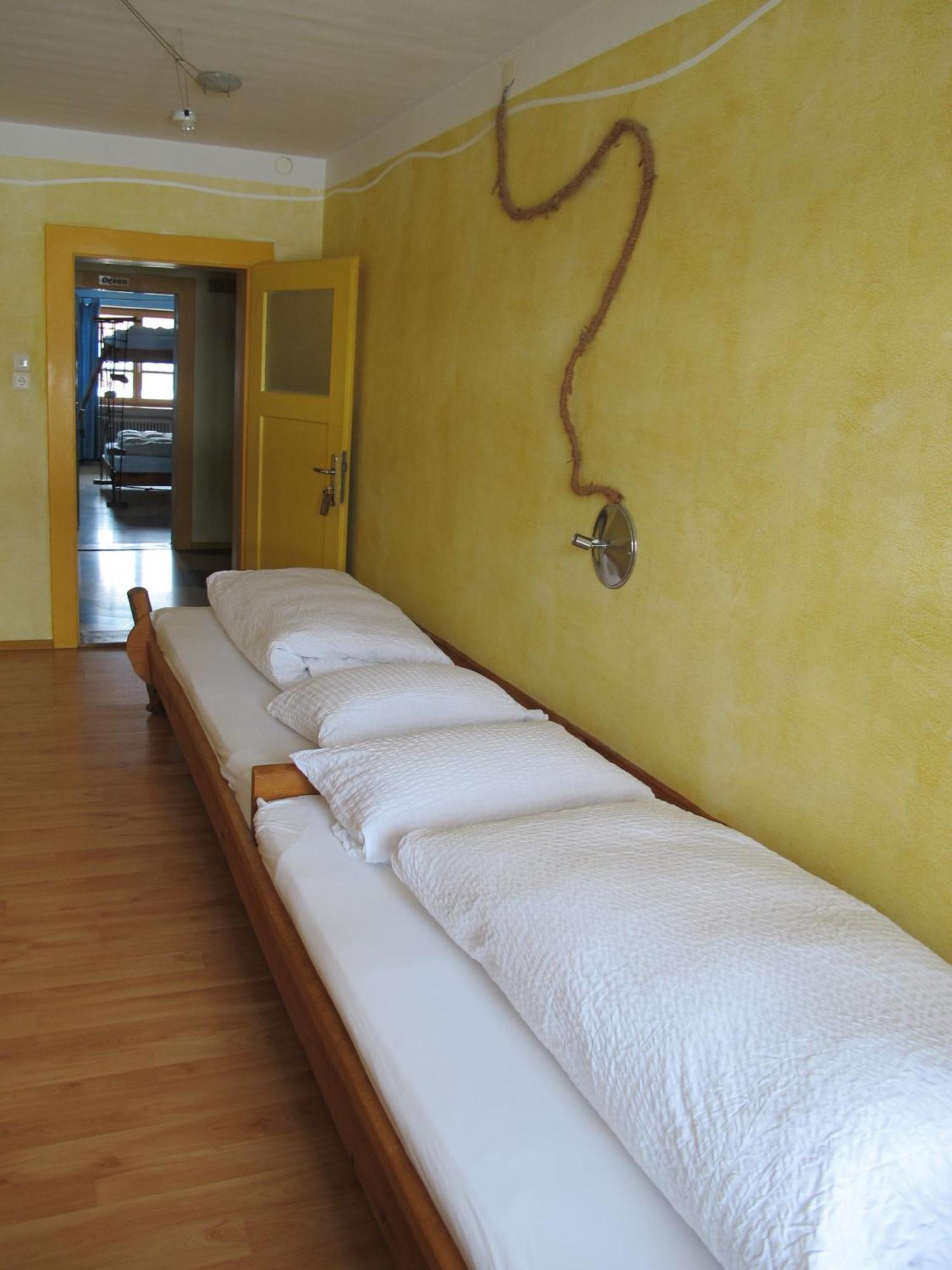 Schiff Bihlerdorf - Hostel Eksteriør bilde