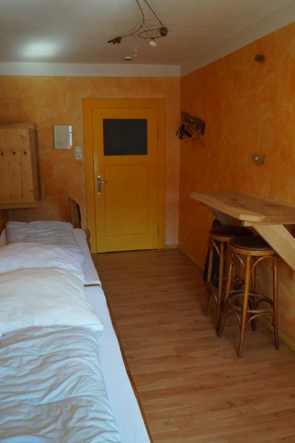 Schiff Bihlerdorf - Hostel Eksteriør bilde